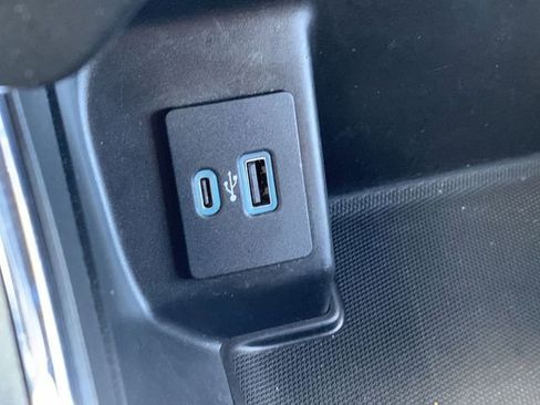 Used 2022 Ford F150 XLT w/ Equipment Group 302A High image 27