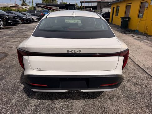 Used 2025 Kia K4 FWD image 10