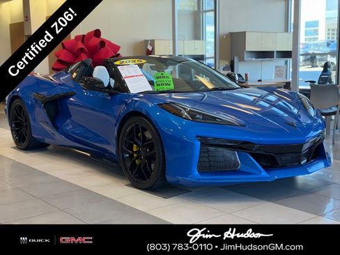Used 2025 Chevrolet Corvette Z06 image 1
