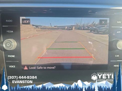 Used 2022 Volkswagen Atlas SEL Premium image 25