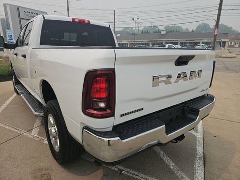 Certified 2026 RAM 2500 Big Horn AWD/4WD image 10