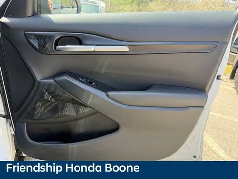 Used 2022 Kia Seltos LX AWD/4WD image 40