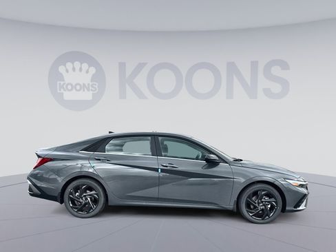 New 2026 Hyundai Elantra SEL Sport image 8