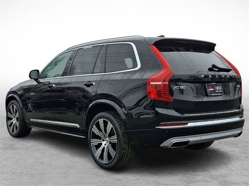 Used 2021 Volvo XC90 T6 Inscription w/ Protection Package Premier image 6