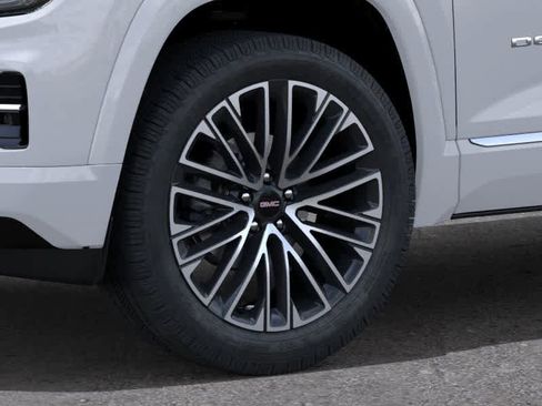 New 2026 GMC Terrain Denali w/ LPO, Floor Liner Package image 9