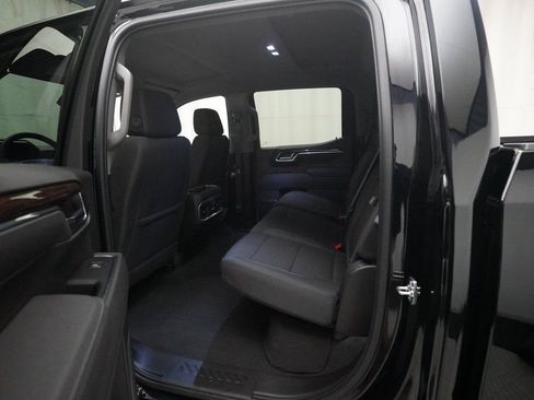 Used 2025 GMC Sierra 1500 Elevation image 15