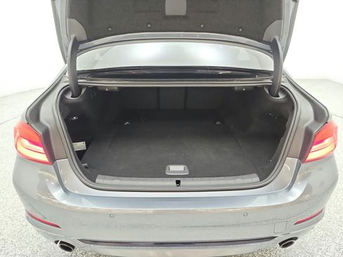 Used 2019 BMW 530e w/ Convenience Package RWD image 18