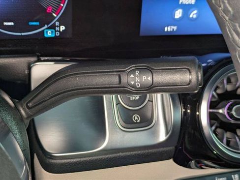 Certified 2025 Mercedes-Benz GLB 250 4MATIC image 14