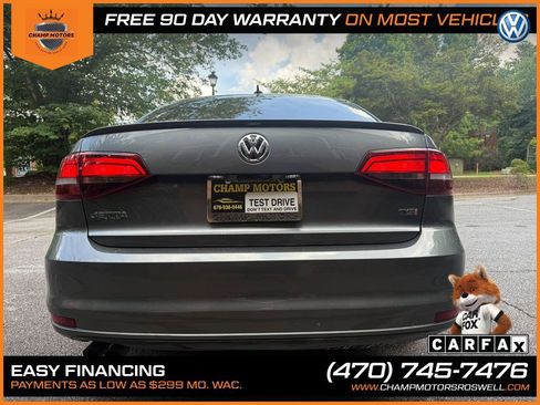Used 2016 Volkswagen Jetta Sport FWD image 9
