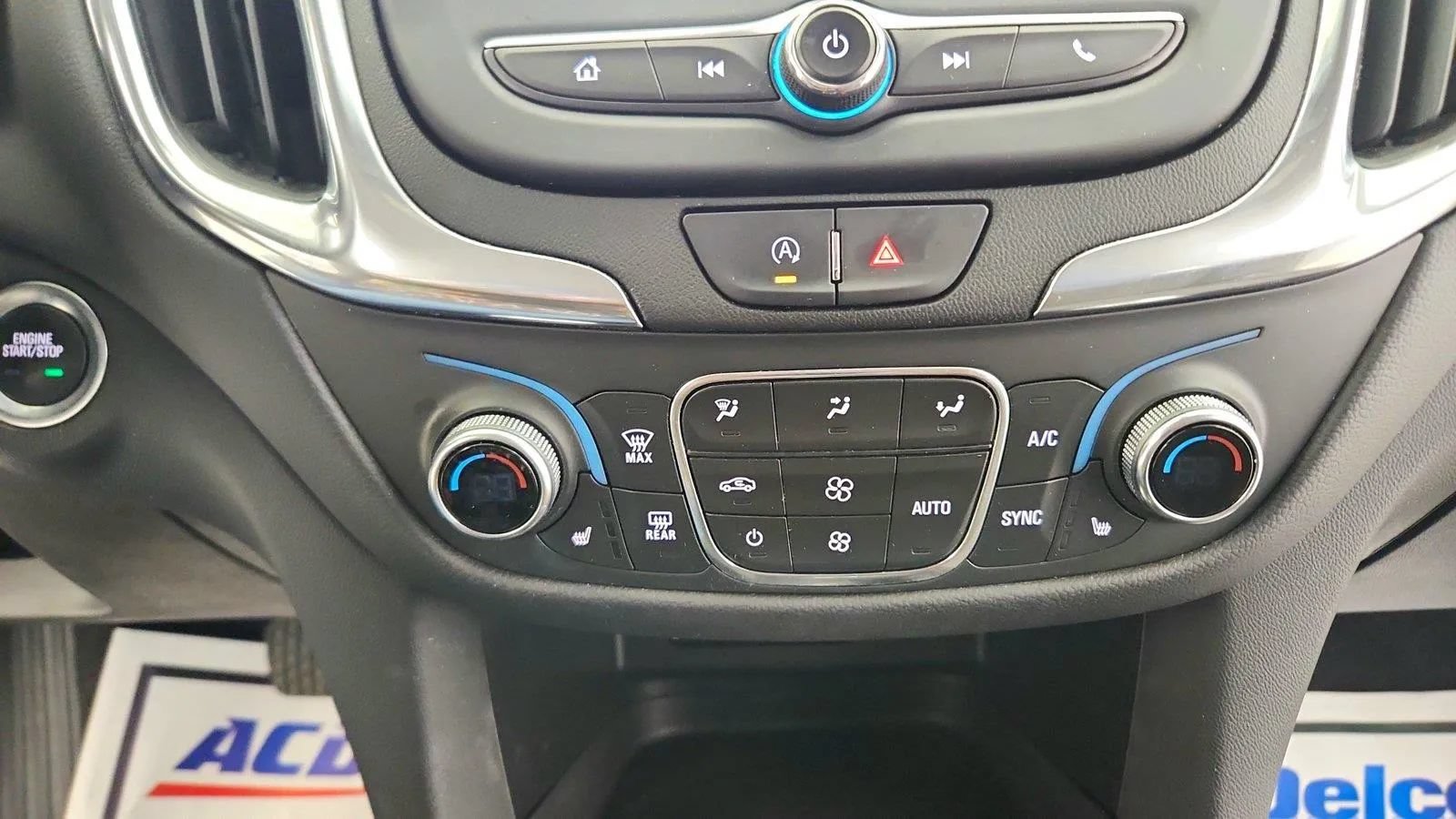 Used 2022 Chevrolet Equinox LT AWD/4WD image 19