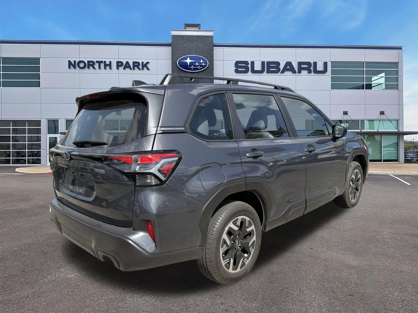 Certified 2025 Subaru Forester w/ Convenience Package #1 AWD/4WD image 3