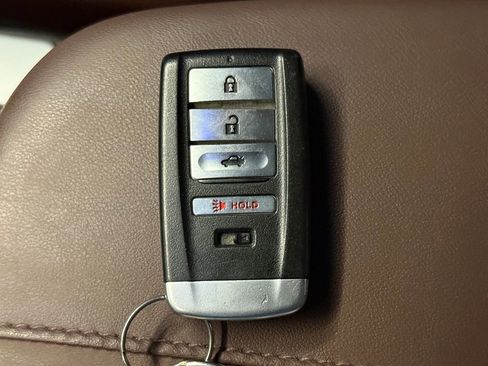 Used 2015 Acura TLX V6 w/ Technology Package FWD image 17