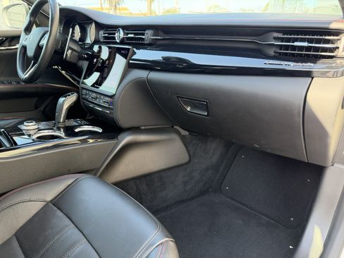 Used 2022 Maserati Quattroporte GT image 17
