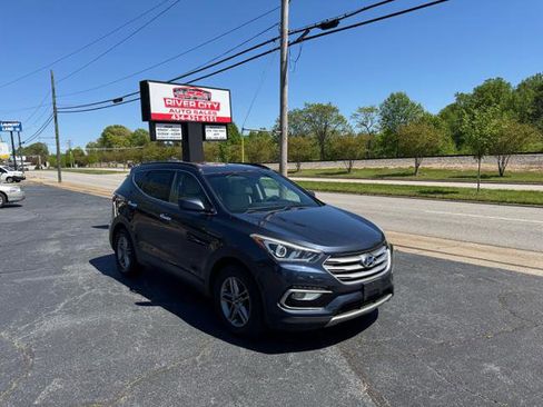 Used 2017 Hyundai Santa Fe Sport image 1
