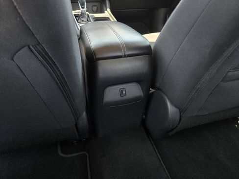 Certified 2022 Nissan Sentra SV FWD image 12