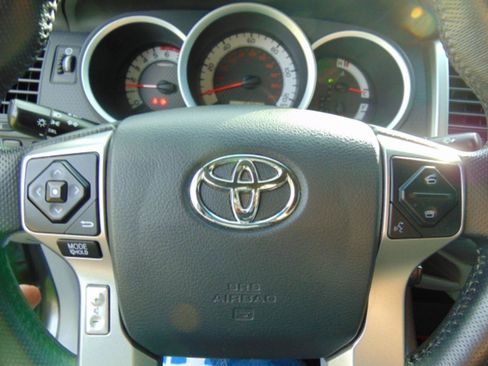 Used 2015 Toyota Tacoma 4x4 Double Cab w/ SR5 Package image 15