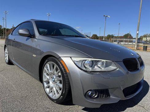 Used 2011 BMW 328i Coupe image 4