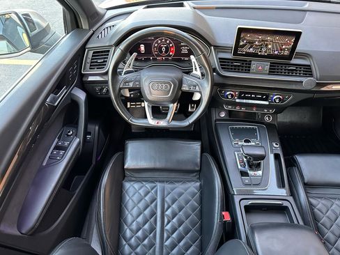 Used 2018 Audi SQ5 Prestige w/ Prestige Package image 41