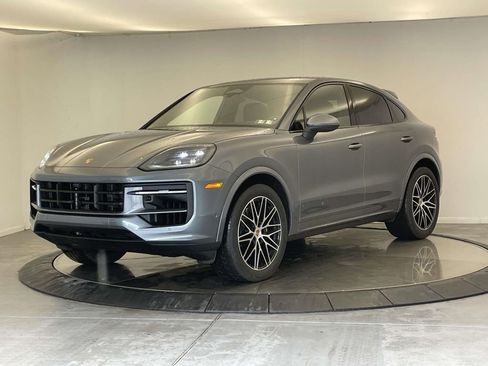 New 2026 Porsche Cayenne Coupe AWD/4WD image 1
