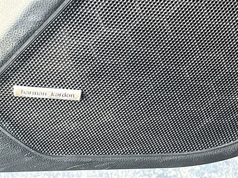 Used 2018 Subaru Outback 2.5i Limited w/ Popular Package #2 image 18