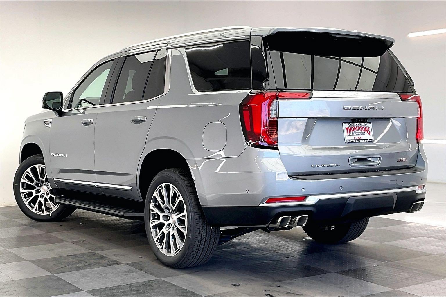 New 2026 GMC Yukon Denali w/ Advanced Technology Package AWD/4WD image 2