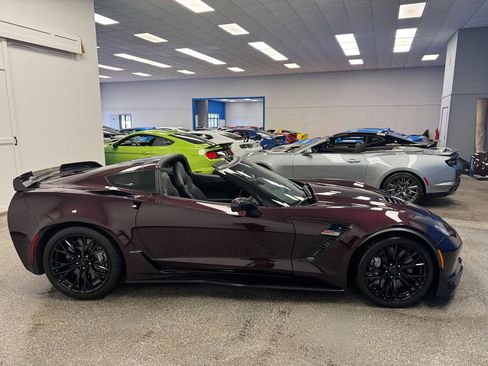 Used 2017 Chevrolet Corvette Z06 w/ Z07 Performance Package image 7