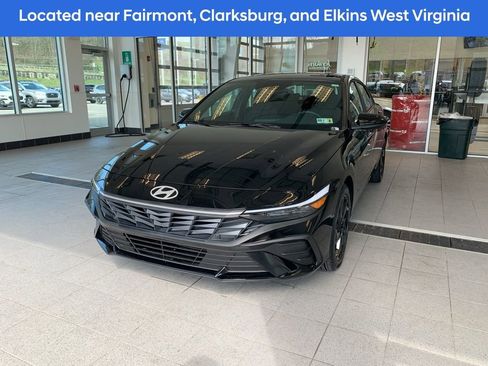 New 2026 Hyundai Elantra Sport image 2