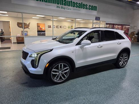 Used 2019 Cadillac XT4 Sport FWD image 2