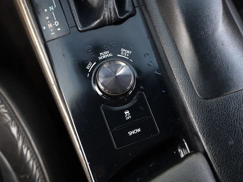 Used 2014 Lexus IS 350 w/ F Sport Package RWD image 39