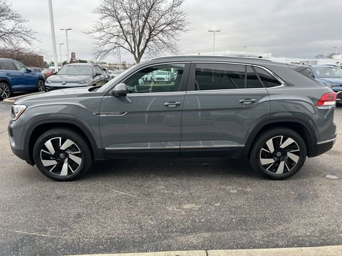 Certified 2025 Volkswagen Atlas Cross Sport SEL image 4