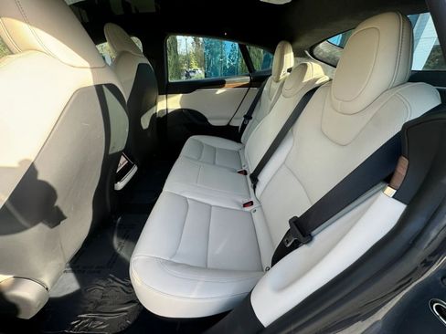 Used 2022 Tesla Model S AWD/4WD image 12