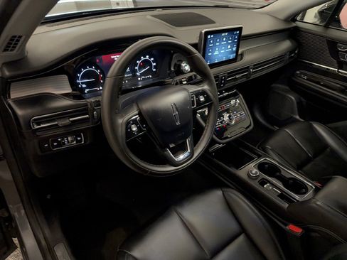 Used 2022 Lincoln Corsair FWD image 4