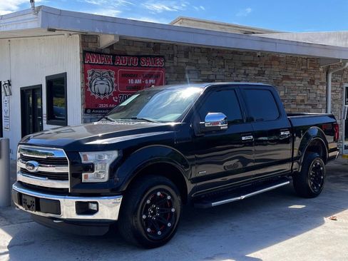 Used 2015 Ford F150 Lariat w/ Equipment Group 502A Luxury AWD/4WD image 2