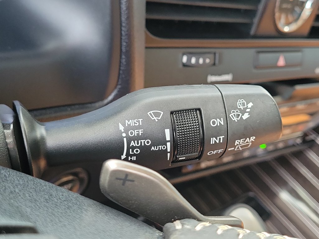 Used 2021 Lexus RX 350L Luxury w/ Accessory Package AWD/4WD image 12
