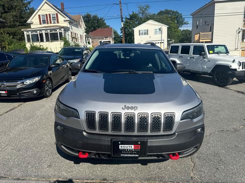 Used 2021 Jeep Cherokee Trailhawk AWD/4WD image 3