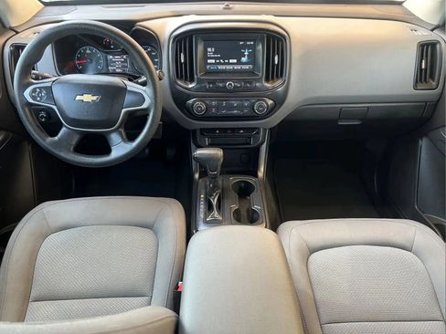 Used 2017 Chevrolet Colorado W/T w/ WT Convenience Package RWD image 9