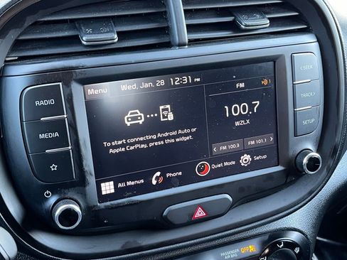 Used 2025 Kia Soul LX w/ LX Technology Package image 20