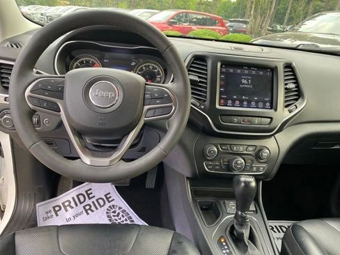 Used 2022 Jeep Cherokee Latitude Lux FWD image 8