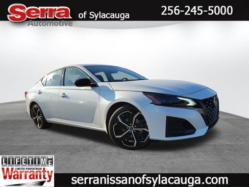 New 2025 Nissan Altima 2.5 SR w/ SR Premium Package image 1