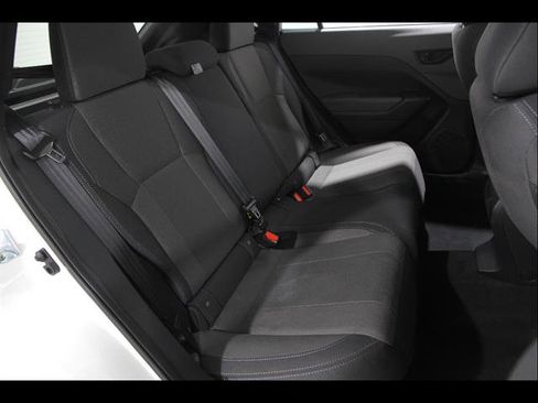 Used 2025 Subaru Crosstrek 2.0i image 17