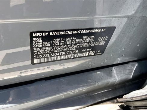 Used 2026 BMW X7 xDrive40i AWD/4WD image 32