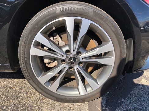 Used 2021 Mercedes-Benz C 300 4MATIC Sedan w/ Premium Package image 9