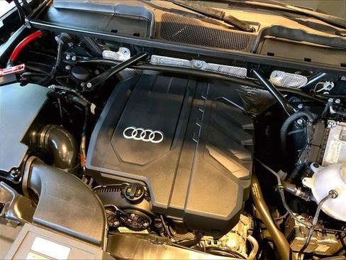 Used 2023 Audi Q5 2.0T Premium w/ Convenience Package AWD/4WD image 31