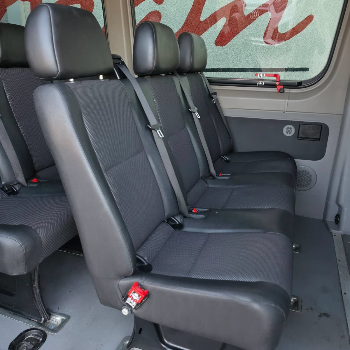 Used 2013 Mercedes-Benz Sprinter 2500 image 23