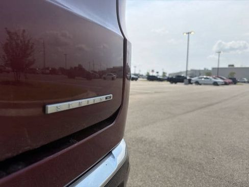 Used 2024 Jeep Wagoneer Series II AWD/4WD image 40