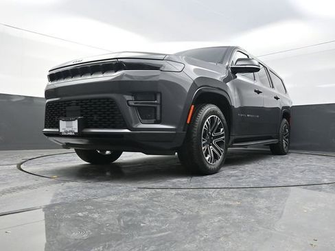 New 2026 Jeep Grand Wagoneer L image 21