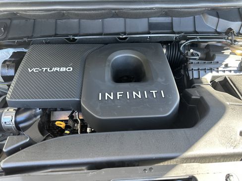 Used 2025 INFINITI QX60 Sensory w/ Vision Package image 15