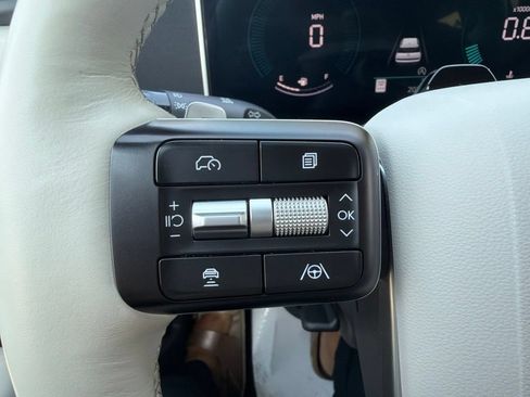 Used 2026 Hyundai Santa Fe SEL FWD image 21