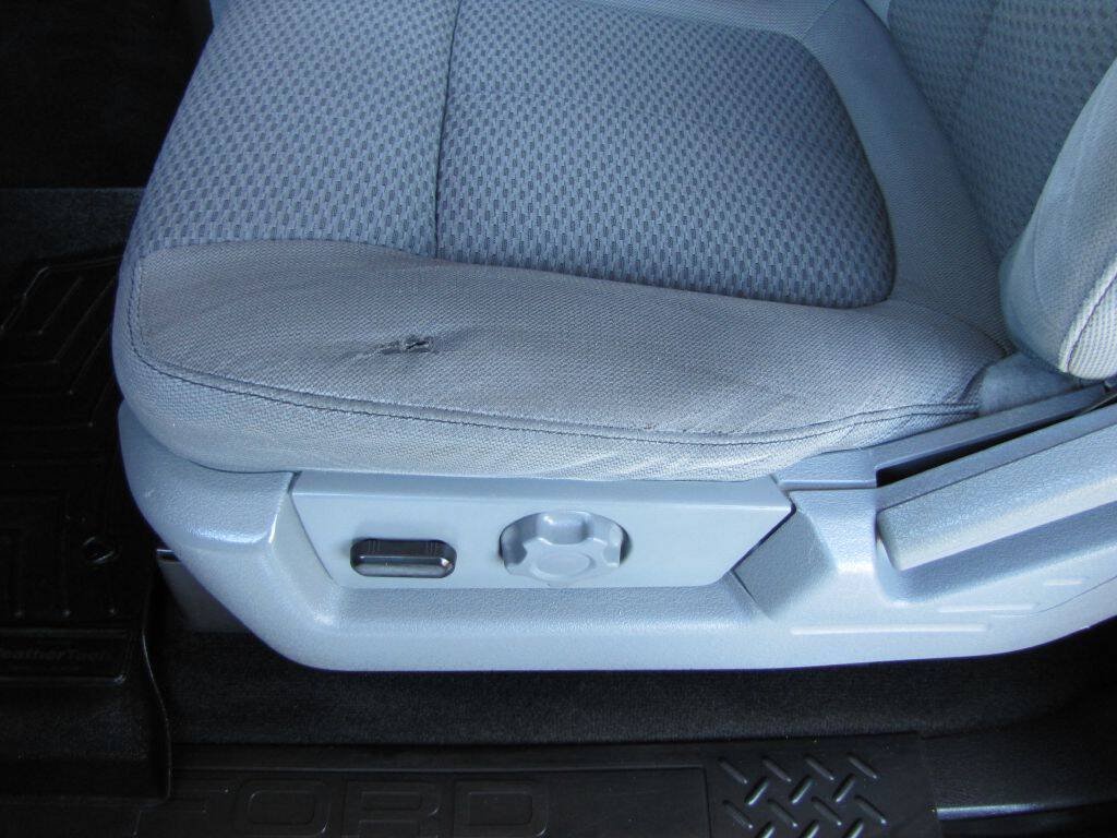 Used 2013 Ford F150 XLT w/ XLT Convenience Pkg AWD/4WD image 14