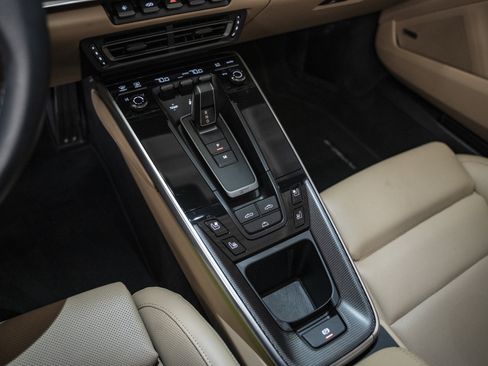 Used 2023 Porsche 911 Carrera 4S image 43